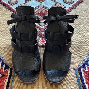 Women Black Leather Open Back Shoes Sandals Black Heel 7.5 Via Spiga Excellent